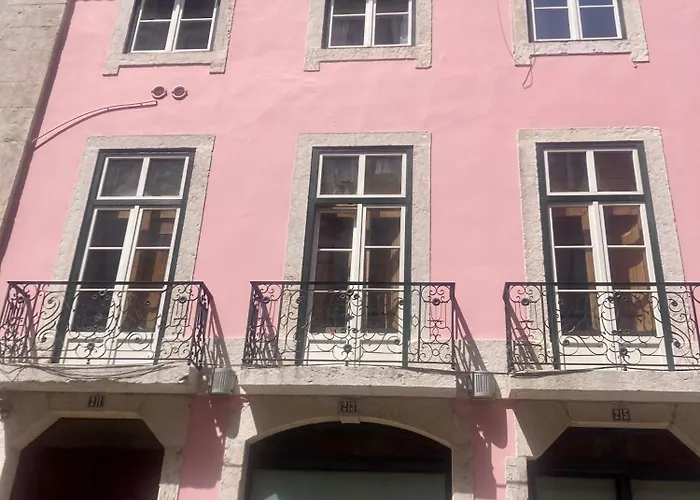 Charming In Baixa Δωμάτια σε οικογενειακή κατοικία *