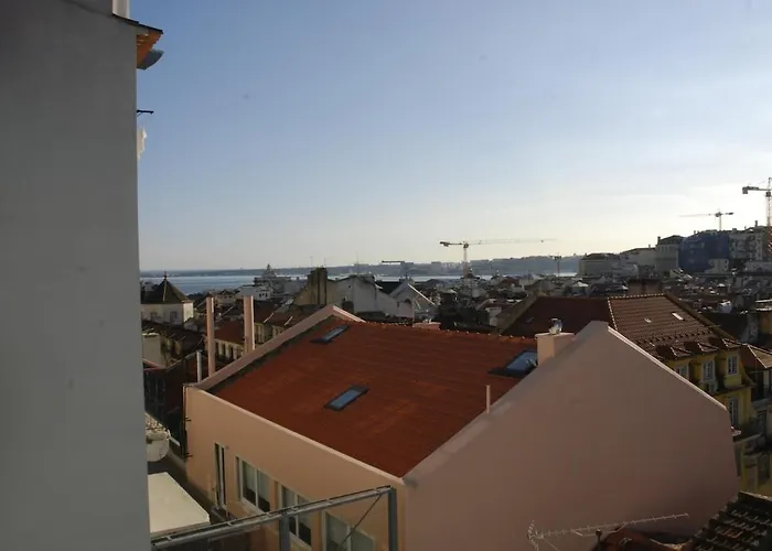 Charming In Baixa Δωμάτια σε οικογενειακή κατοικία *