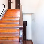 Charming In Baixa Privatunterkunft